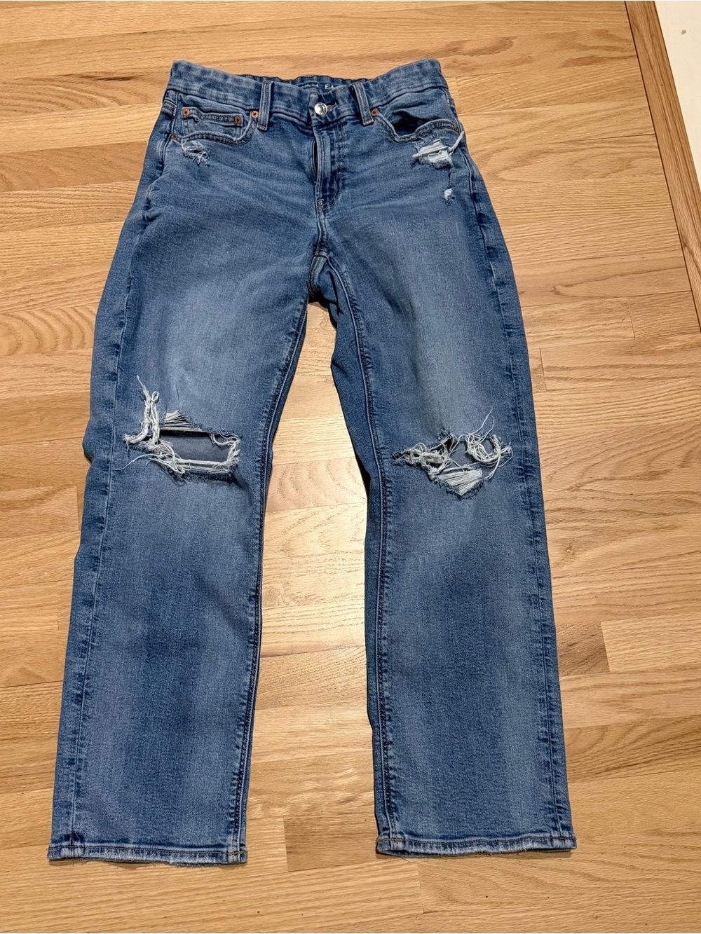 American Eagle Outfitters Women's Distressed Blue Straight-Leg Jeans